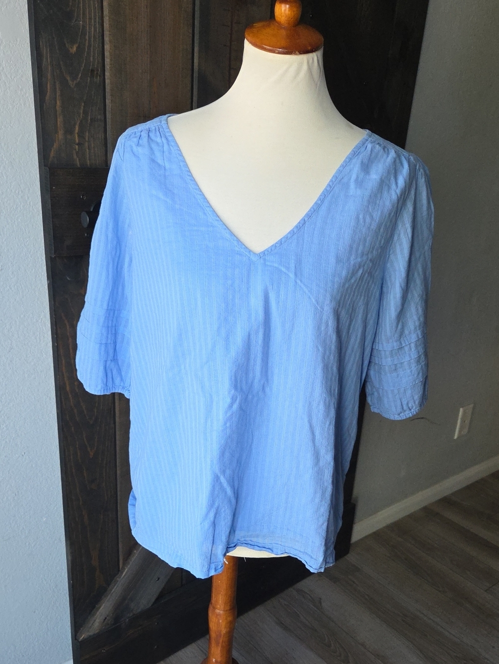 Market & Spruce Light Blue V-Neck Cotton Blouse Large